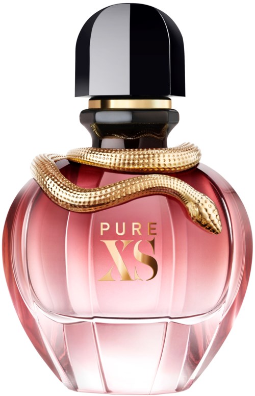 Ein Parfümflasche mit einer goldenen Schlange um das Halsband, beschriftet 'Pure XS'. Mit einem schwarzen und silbernen Deckel.