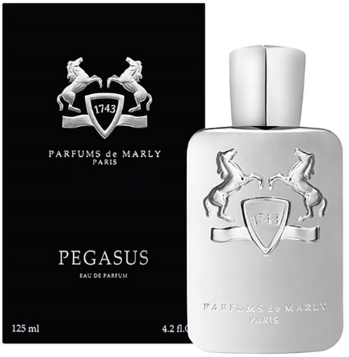 Ein Parfümflasche und -box mit Pegasus-Logo, mit Text "Pegasus" und "Parfums de Marly."
