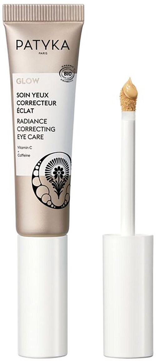 Eine Tube Patyka Glow Augenpflege mit Applikator, bezeichnet als strahlungskorrigierend mit Vitamin C und Koffein.