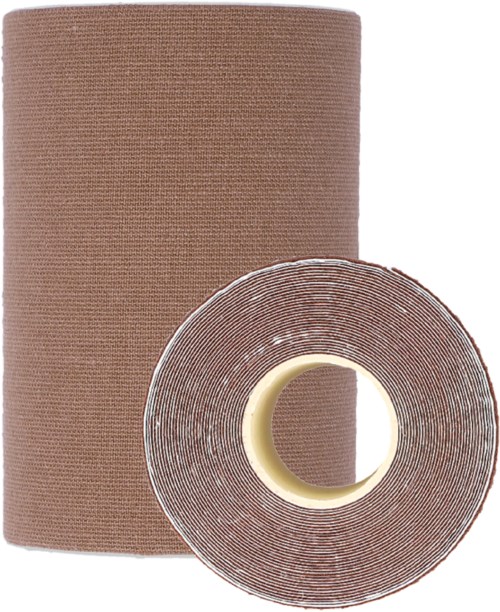 Ein brauner Klebebandrolle und eine kleinere Rolle, die die Innenseite des Klebebands zeigt.