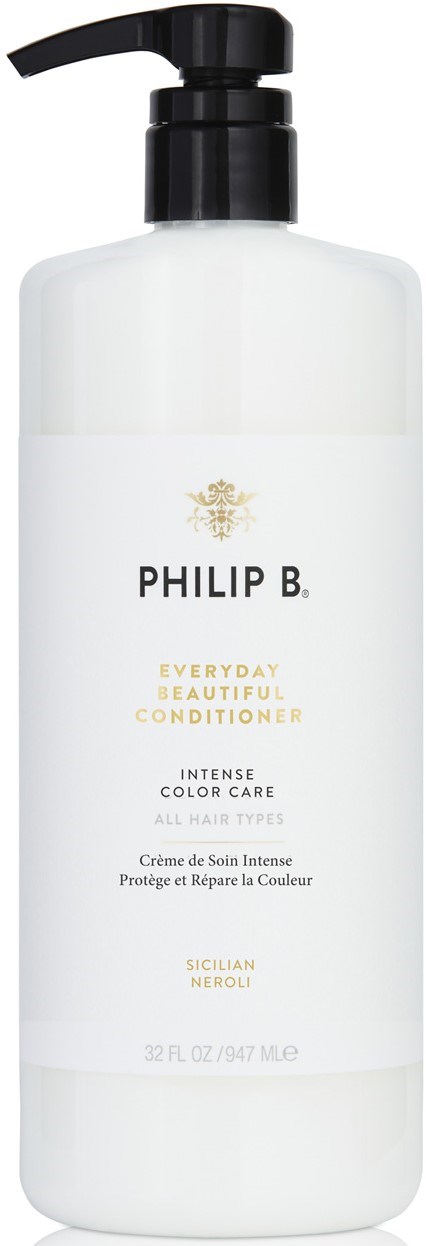 Eine weiße Flasche mit schwarzem Pumpkopf enthält Philip B. Conditioner für alle Haartypen, mit Inhaltsstoffen wie sizilianischer Neroli.