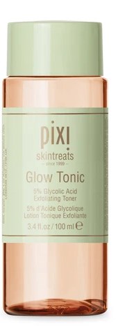 Een lichtgroene fles met een bijpassend label, met Pixi Skintreats Glow Tonic, een gezichtstoner met glycolzuur.