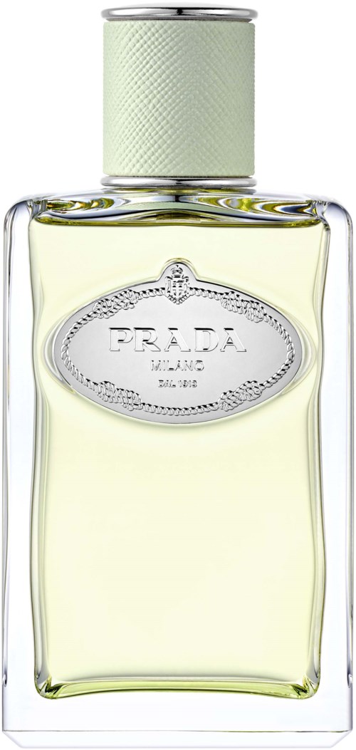 Een schoon glazen parfumfles met een lichtgroene dop en een zilveren label met Prada-logo.