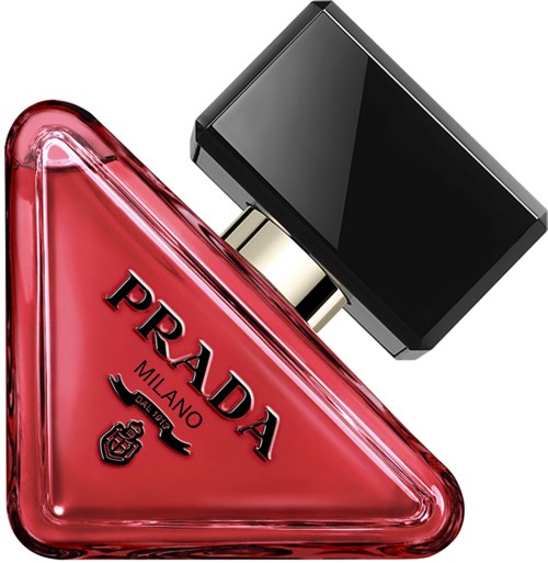 Een Prada Milano parfumfles in driehoeksvorm met zwarte dop.