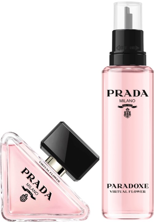 Twee Prada Paradoxe parfumflesjes, een met spray en een met kap, bevatten roze vloeistof.