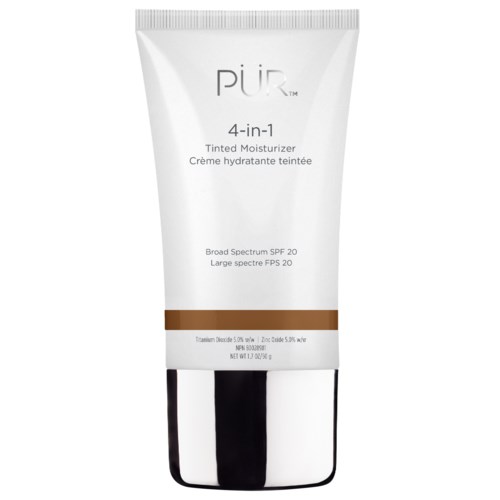 En vit tube med fuktighetskräm med en brun rand, märkt PUR 4-i-1 Tinted Moisturizer med SPF 20.
