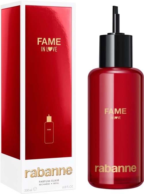 Eine rote Parfüffläschchen und Schachtel mit der Aufschrift 'FAME IN LOVE' von Rabanne sehen elegant aus.