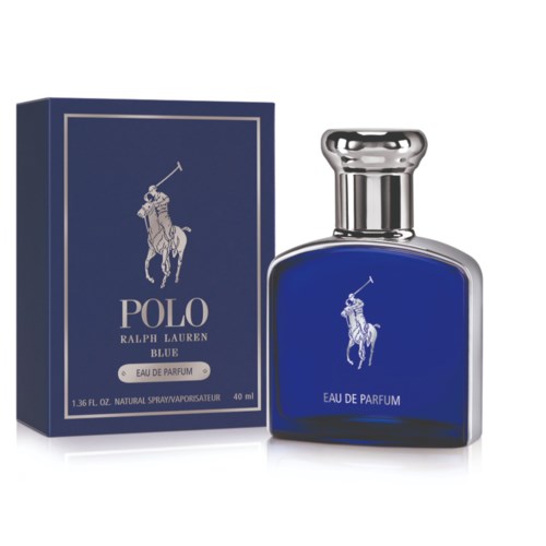 En blå parfymask och flaska med en vit logga av en polo-spelare på en häst. Asken har texten 'POLO RALPH LAUREN BLUE'.