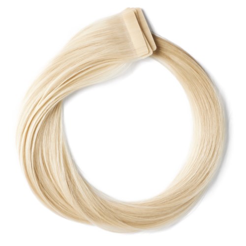 Een lus van lang, blond haar met een clip bovenaan.