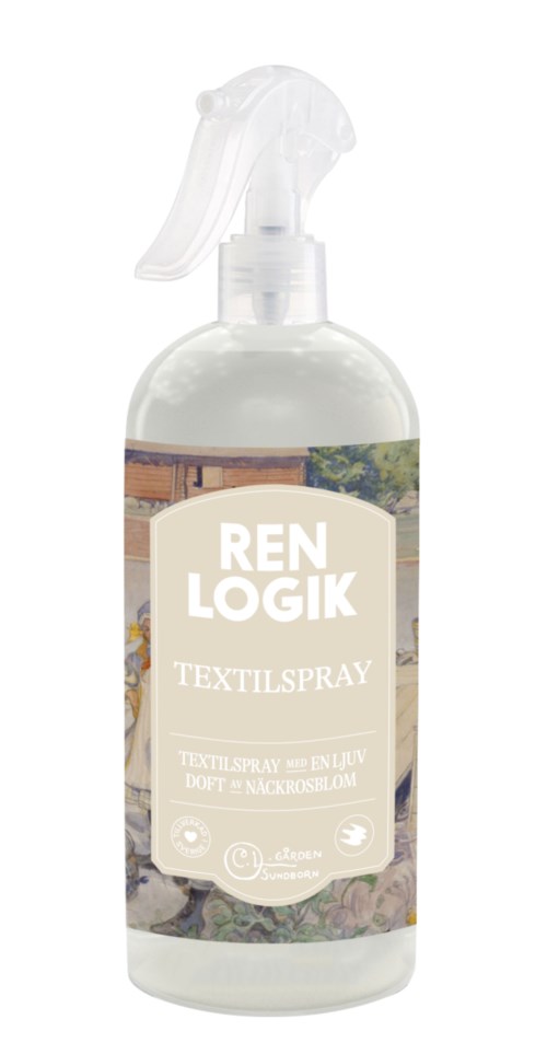 En sprayflaska märkt 'Ren Logik Textil Spray' för rengöring av textilier, med en bild av ett hus och träd.