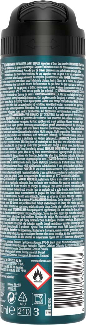 Een lange, zwarte container met een blauwe label bedekt met kleine witte tekst en gevaarssymbolen, inclusief een brandwaarschuwing.