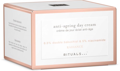 En eske med anti-aldrings dagkrem med doble bakuchiol og niacinamide, fra Rituals, som fremmer glød og ungdommelighet.
