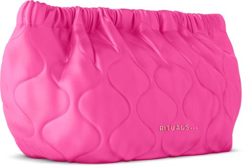 Eine rosa Tasche mit gestepptem Design und dem Wort "RITUALS".