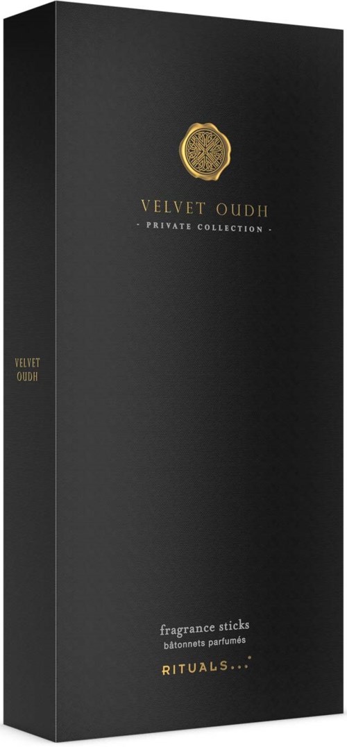 Svart eske med gulllogo og tekst for Velvet Oud duftstaver fra Rituals, en del av den private samlingen.