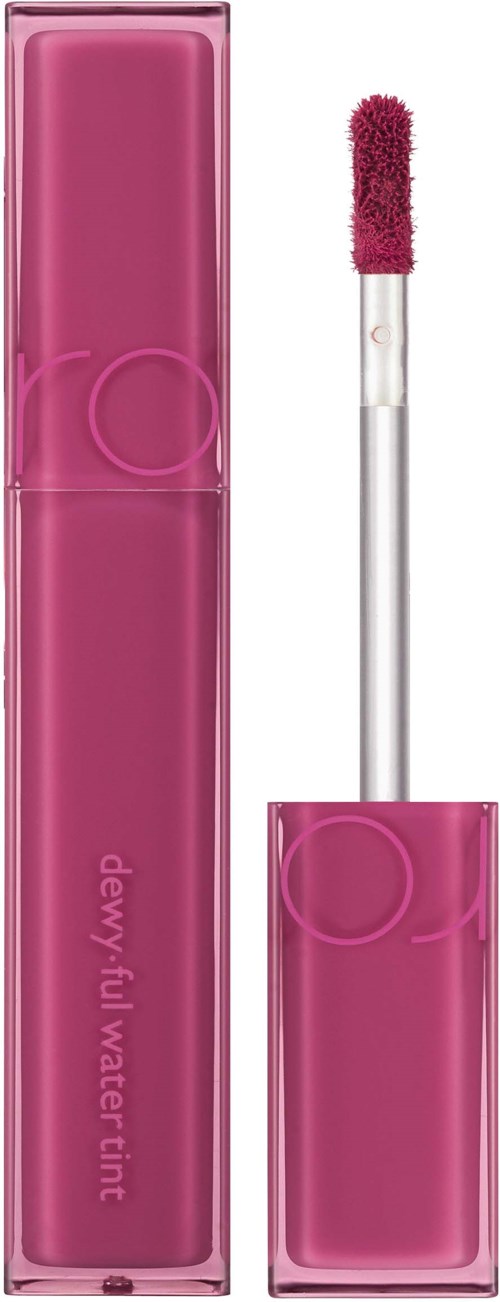 Een roze lipglosshuls met een sponsapplicator, met de tekst 'dewy/fill water tint' in een bijpassende doos.