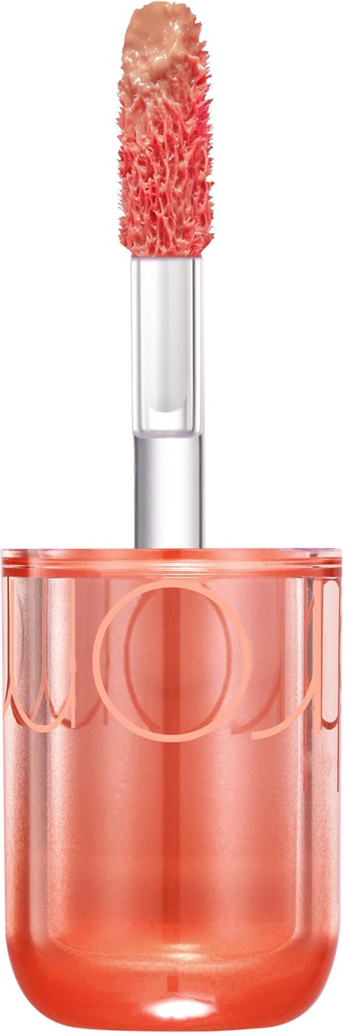 Een lipglossapplicator met roze-oranje glans in een doorzichtige container.