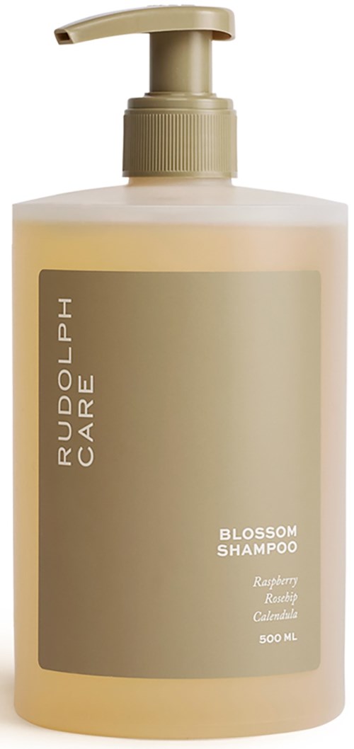 Bezlusterkowa butelka z pompą oznaczona RUDOLPH CARE BLOSSOM SHAMPOO, malina, rozmaryn i nagietek, 500 ml.