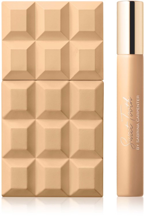 Beige chokladbarsmönster med en beige flytande concealer bredvid.