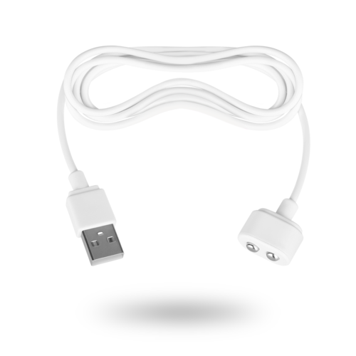 Ein weißes USB-Ladekabel mit Kopfhörern, geeignet für elektronische Geräte.