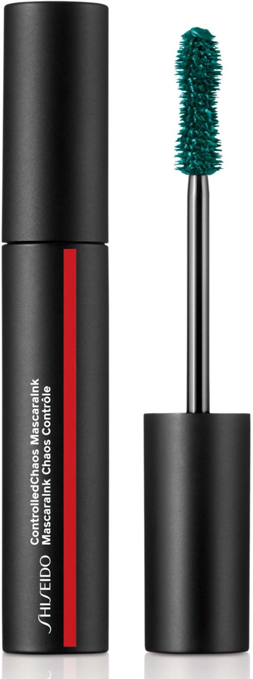 Ett svart mascara-rör med en borste, märkt på ett främmande språk, troligen för makeup.