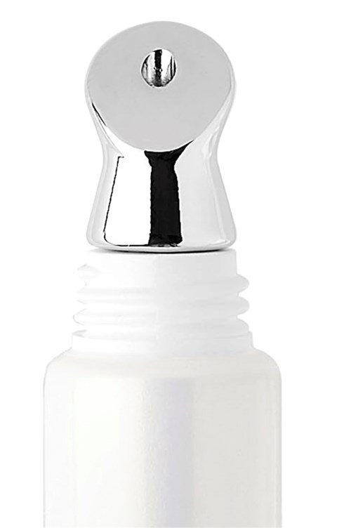 Een witte fles met een metalen sproeikop bovenop, waarschijnlijk een spuit- of lijmhouder.