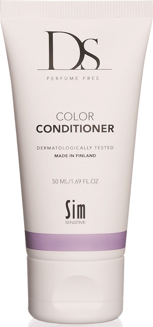 En vit tub med DS färgbalsam med lila rand, märkning för känsligt hår, tillverkad i Finland.