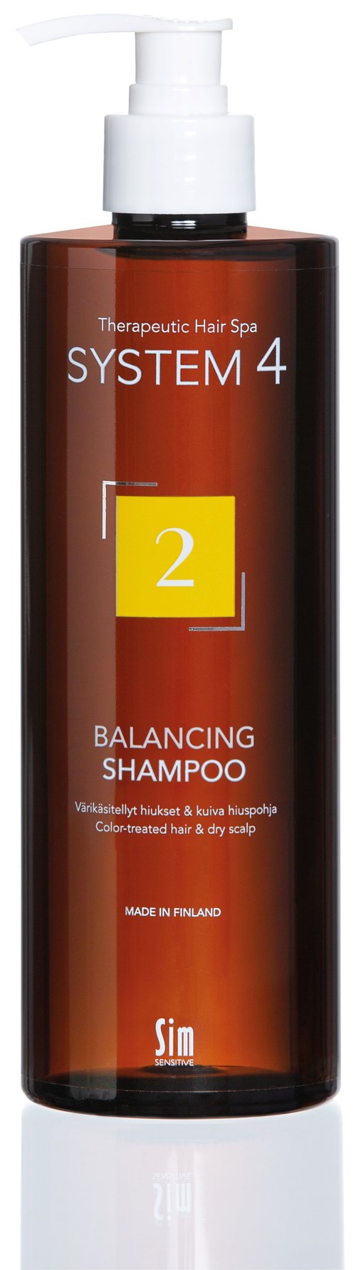 Eine braune Shampoo-Flasche mit weißem Pumpkopf, beschriftet 'Balancing Shampoo', Teil der System 4 Haarpflegelinie.