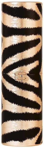 Ein hohes, rechteckiges Objekt mit Zebramuster in Schwarz und Beige. Ein Metalllogo in der Mitte.