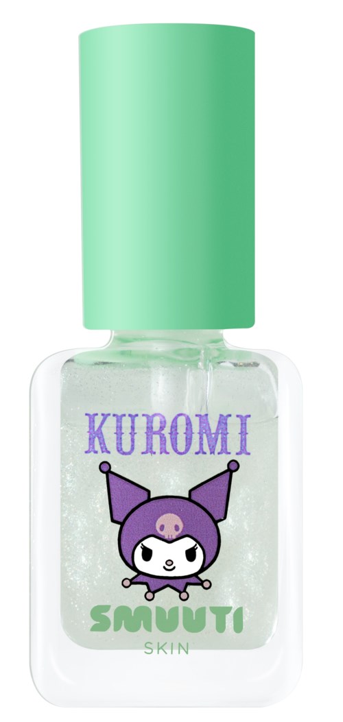 Een fles nagellak met lichtgroene dop en een label met Kuromi-figuur. Het label heeft paarse, zwarte en witte elementen.
