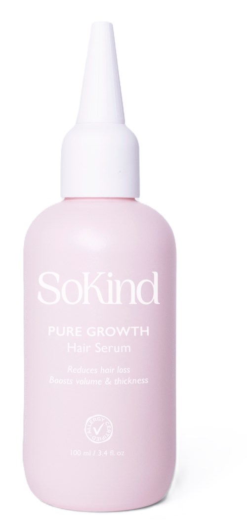 Eine rosa Flasche mit weißen Tropferkopf, beschriftet 'SoKind Pure Growth Hair Serum,' für Haarpflege und Wachstum.