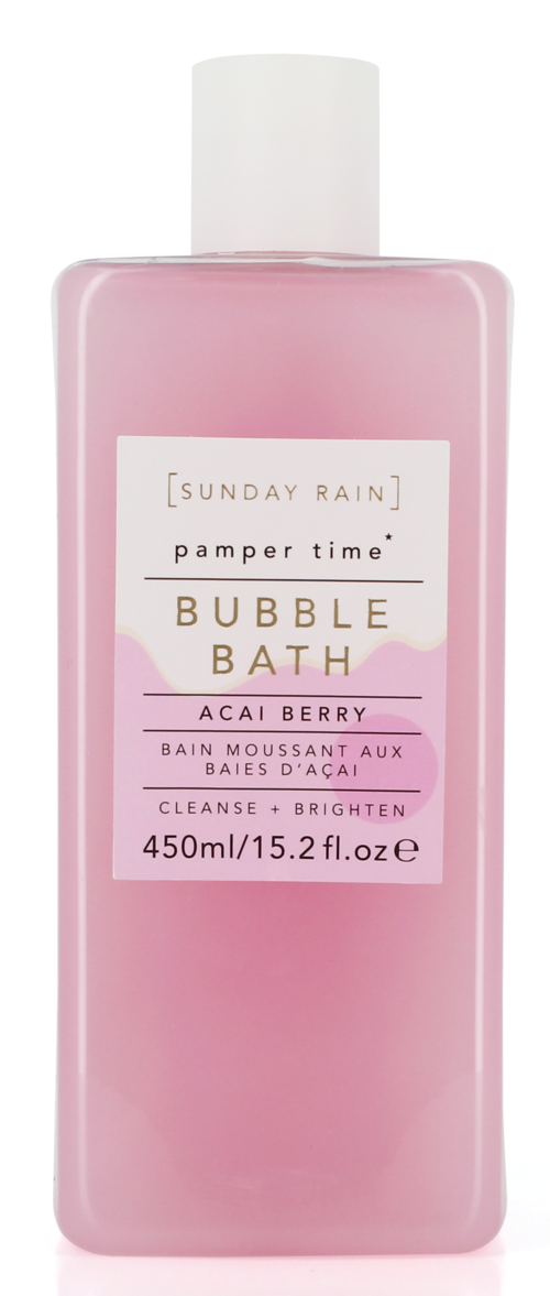 Een roze flesje bubbelbad met witte dop, gelabeld 'Sunday Rain' en 'Acai Berry' geur, 450 ml.