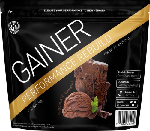 Schwarze Verpackung mit goldener Linie, Schokoladen-Brownie Geschmack, zeigt Eis und Brownie, verspricht hohe Leistung, enthält Protein und Kohlenhydrate.