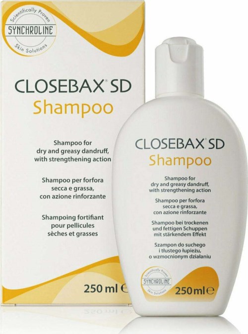 Shampoo-pullo ja laatikko kuivalle hilseelle, 250 ml, brändättynimeltä CloseBax SD ja Synchroline-logo.