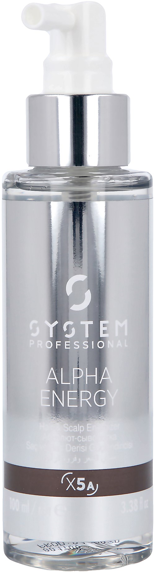 Een doorzichtige fles met een witte pomp, gemarkeerd 'Alpha Energy' door System Professional, X5A.