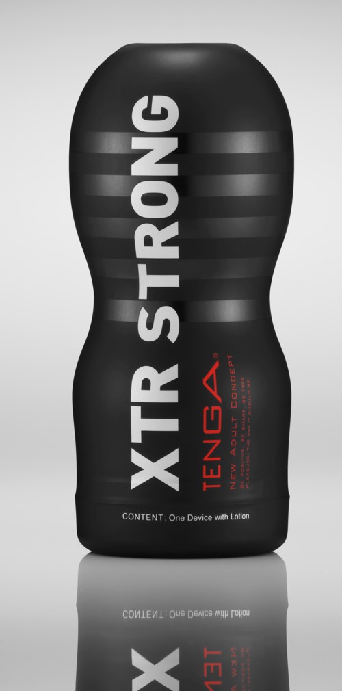 Ein schwarzes, bohnenförmiges Gerät mit fettem weißen Text "XTR STRONG" und einem roten TENIGA-Logo.