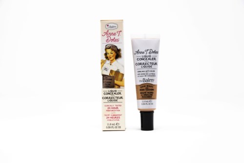 Flüssiger Abdeckstift und Verpackung mit Vintage-Frau Illustration und Produktname.