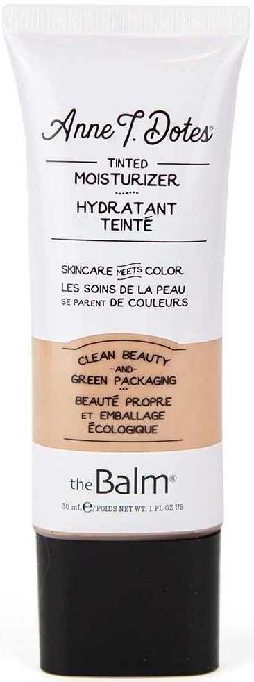 Een witte en zwarte tube getinte moisturizer met tekst over skincare en milieuvriendelijke verpakking.