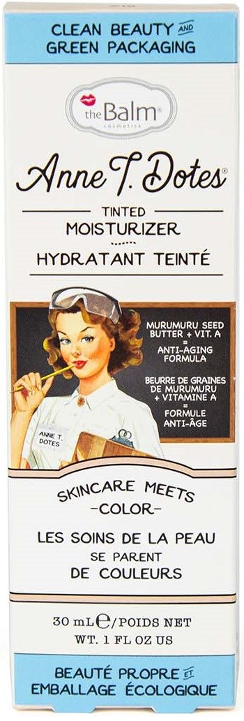 Een doos getinte vochtinbrengende crème genaamd 'Anne T. Dotes' met een vrouw die het gebruikt, noemt natuurlijke ingrediënten en anti-verouderingsvoordelen.