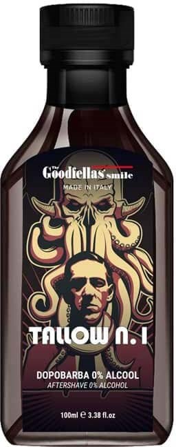Kleine dunkle Flasche mit einem Etikett, das ein gorgonartiges Gesicht und ein Männergesicht zeigt. Der Text lautet "Tallow N.1" und "0% Alkohol".