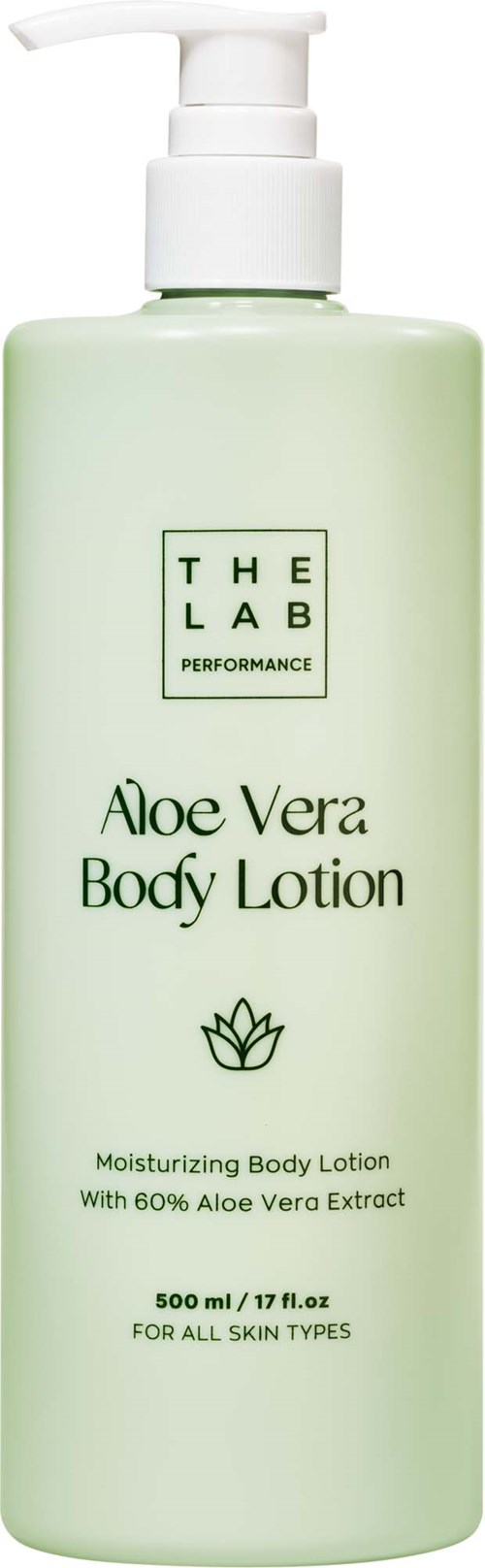 Vaaleanvihreä pullo Aloe Vera -kropp lotionia, valkoinen annostelupumppu ja yksinkertainen etiketti.