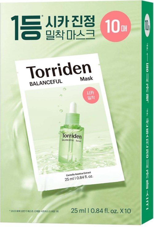 Grønt ansiktsmaske-essenspakke med koreansk tekst og tønnelås, viser en flaske Torriden Balanceful hudpleieprodukt.
