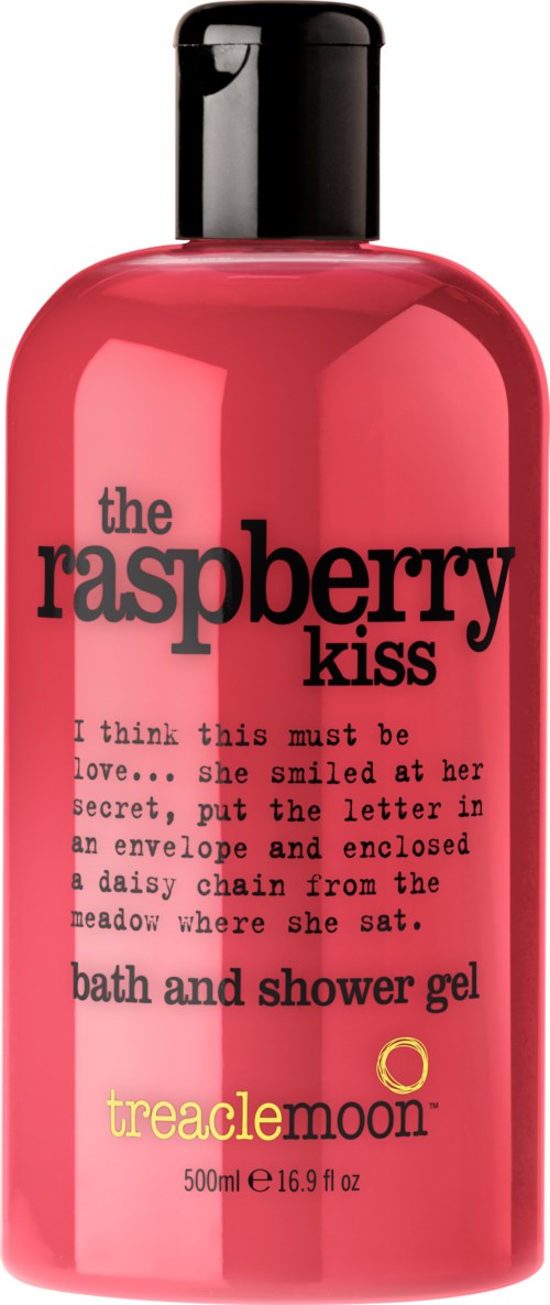 Een roze fles bad- en douchegel genaamd "the raspberry kiss" door treaclemoon, met beschrijving en merkinformatie.