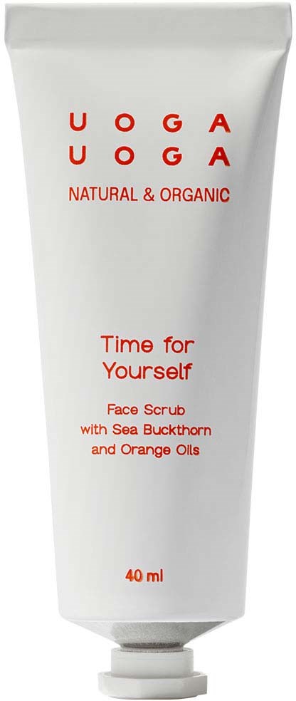 En vit tub med ansiktsskrubb med röd text, märkt "Time for Yourself" med havtorn och apelsinoljor.