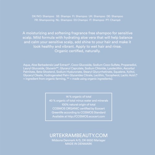 Tekst over ingrediënten en voordelen van shampoo, inclusief natuurlijke extracten en certificeringsgegevens met bedrijfsinformatie.