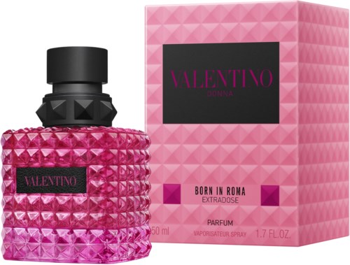 Eine rosa Parfüflasche mit einer strukturierten, pyramidenförmigen Oberfläche und eine passende pinke Box mit Valentino Born in Rome Extravoid.
