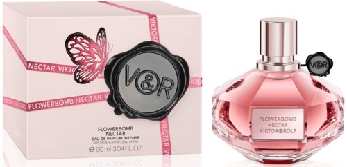 Roze parfumfles en doos met vlinderontwerp en V&R merk.