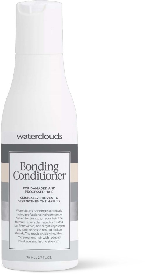 Een witte fles Waterclouds Bonding Conditioner voor behandeld haar, met een label dat gebruik en voordelen beschrijft.