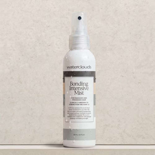 Vit sprayflaska märkt Waterclouds Bonding Intensive Mist med sprayhuvud upptill.