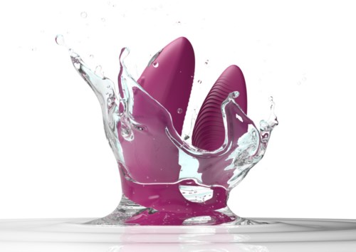 Pinkfarbene ovale Gegenstände springen ins Wasser, erzeugen eine große Wasserexplosion mit Wasser, das umherfliegt.