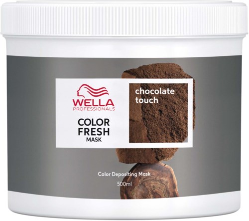 A container for hair mask named 'Chocolate Touch' from Wella Professionals, size 500ml.
